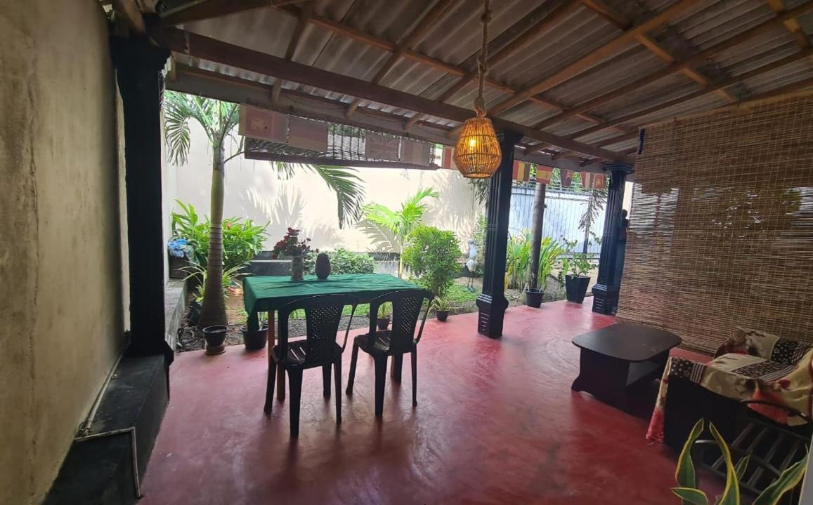 Kavidi Villa Home Stay Tangalle Habitación foto